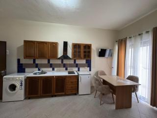 Fllad Apartment 1st Floor - 4