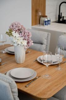 Klimatyzowany Apartament z Parkingiem we Wrocławiu by Renters Prestige - 2