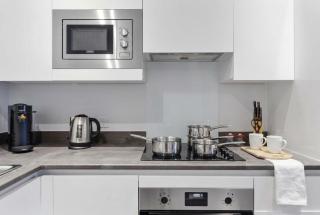 Stylish Contemporary 1BR Apartment in Birmingham - 4