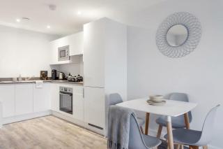 Stylish Contemporary 1BR Apartment in Birmingham - 1