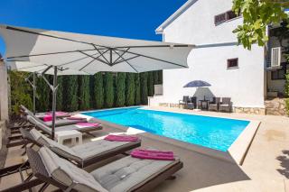 House Rose With Private Pool And Garden - Happy Rentals - Pinezici - 9