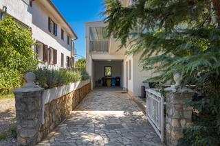 House Rose With Private Pool And Garden - Happy Rentals - Pinezici - 1