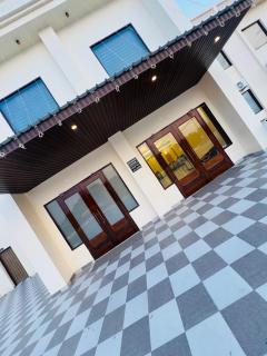 Mount Green Hotel Bharatgarh - 9