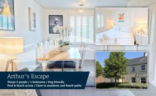 Arthurs Escape - Part of the The Bay Filey Holiday Village with pool, gym and direct beach access, pub, restaurant, tennis and meadows walks - 0