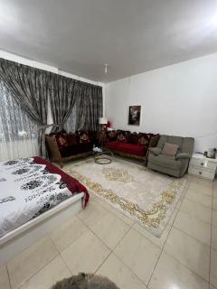 Royal Residence - 4