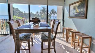 B307 Moon Bay - 9