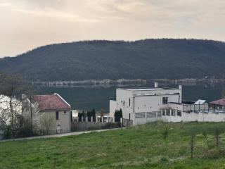 Lake Hill House - 3