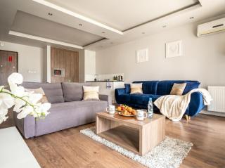 Golden Apartments - Browary Warszawskie Elegant & Cozy in Central Warsaw Wronia - 3