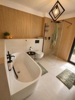 Modern House with Private Pool & Terrace - 3