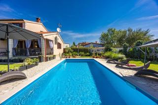 Villa Mia & Iva for 6 plus 2 people near Poreč with private pool & kids playground - pet friendly - 9