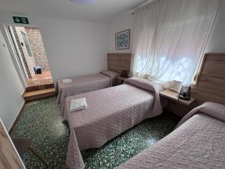 Hostal Gutierrez - 4