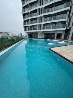 Modern Balcony Studio Near Sun World - The Holiday Ha Long - 8