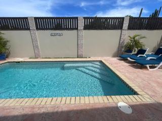 Puerta del Sol#4-Studio near airport sleeps 4 - 2