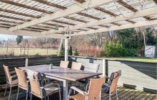 2 Bedroom Pet Friendly Home In Ølsted - 9