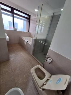 New FnF suite Time square kL - 4