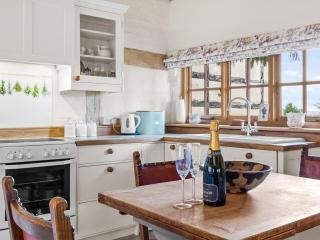Gardeners Cottage - 6