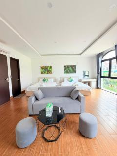 Tropical Bay Villas and Homestay - 0