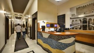 Alhambra Suites - 4