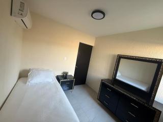 House 15 minutes from Akron Stadium - 9
