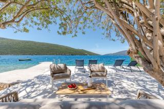 Pure Bay Montenegro Beach House - 9