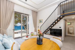 Pure Bay Montenegro Beach House - 4
