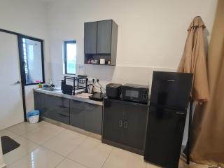 Modern Cozy Retreat Banting Private BBQ Kids Pool Corner Lot - 9
