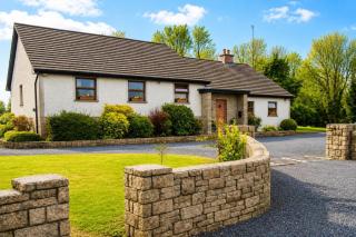 Charming Loft Retreat Perfect Craughwell Getaway - 0