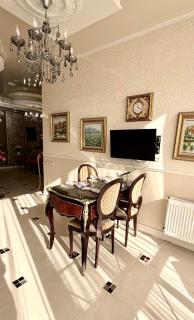 Luxury Classic Apartment - 6