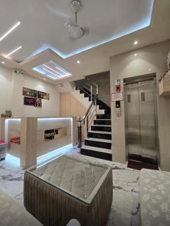 Hotel Aarti - 0