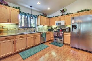 4 Mi to Woodland Lake Park! Serene Family Retreat - 7