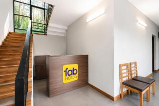FabHotel Legend Stay - 3