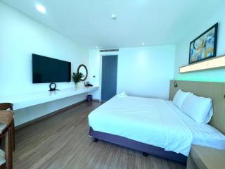 Jenny Starcity Nha Trang Beach with Sea View - 9