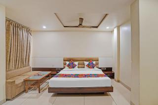 FabHotel Prime The Kartar Tower - 5