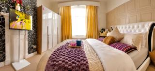 The Belford Hideaway - Large King Bedroom With Luxury Ensuite Free Parking WiFi & Netflix - 4