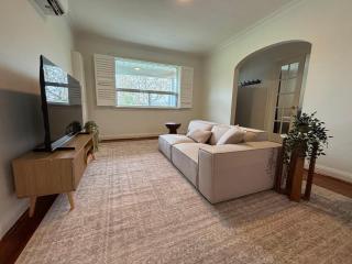 BRAND NEW Stylish 3BDR Home near Yorkdale Area and Rogers Stadium - 9