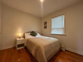 BRAND NEW Stylish 3BDR Home near Yorkdale Area and Rogers Stadium - 4