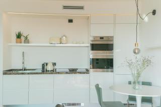 Skyline Lake Apartment by Rent All Como - 8