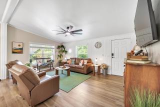 Stunning pool house between Lakewood and Mountain! - 4