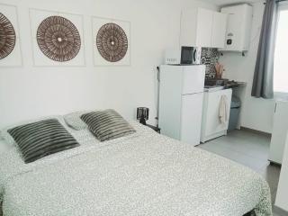 Maisonnette cosy avec extérieur - WiFi et Smart TV - 7