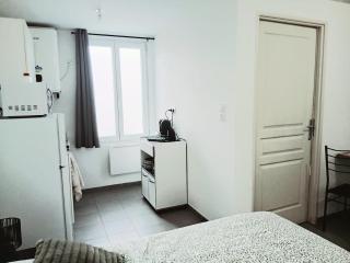 Maisonnette cosy avec extérieur - WiFi et Smart TV - 4