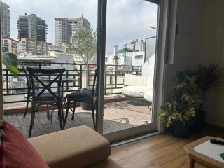 Studio en excelente zona y con terraza propia - 8