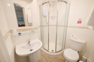 Rooms At 95 Long Street - 6