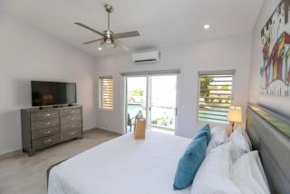 246C, South Finger, Waterfront - 8
