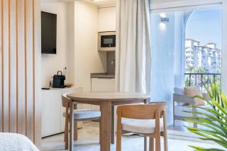 Apartamentos Occidental Banús 2&4 - 1