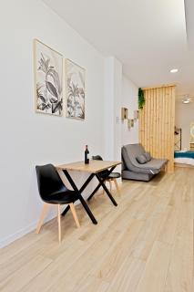 Rojo - Central Apt - Turia Park by Río Turia Apartments - Valencia - 5