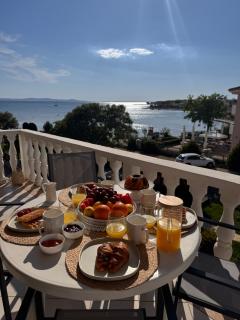 Little Bay Stay - Family Sea View Apartments - 9