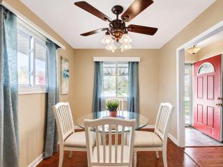 Spacious 4BR Near Convention Center-Family Friendly - 0