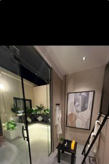 Jacuzzi Apt with Patio & Kingdom Tower View - 3