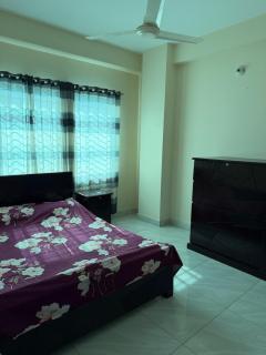 Raj Maya Tower 3 Bedroom Flat With AC Lift & WiFi - 5