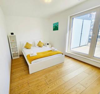 Urban Serenity 2BR Flat with terrace and parking - 3